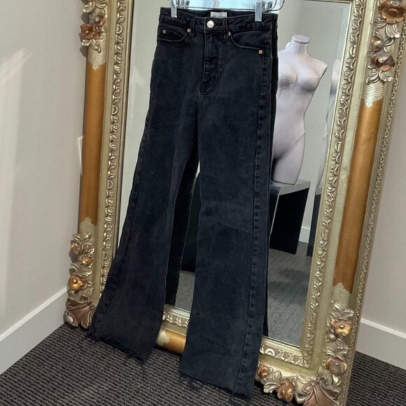 Avec Les Filles High Rise Flare Jeans Zip Fly Fringe Hem Pockets Size 24 Black - Picture 1 of 3
